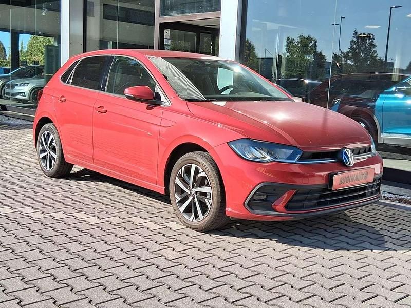 Kings red Usata 2023 VW Polo Life Tre volumi | 17.650 € (Cara) - Immagine 1/4