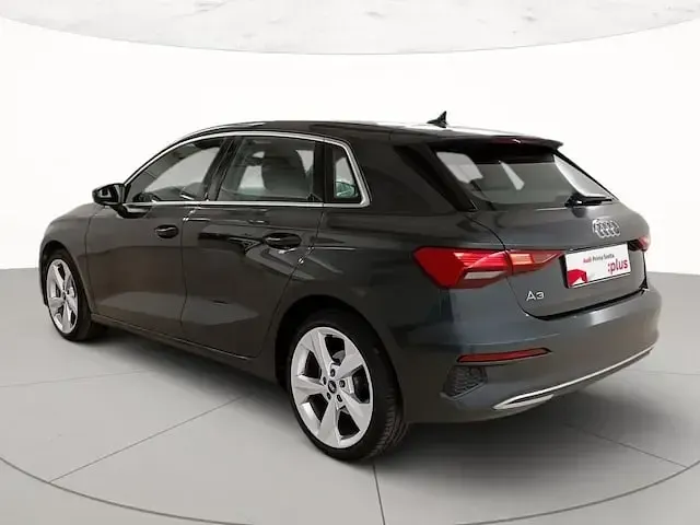 Usata Audi A3 Advanced 150 CV (110 kW) 2023 Grigio manhattan metallizzato Berlina