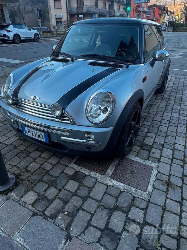 Grigio Usata 2002 Mini Cooper Utilitaria | 3000 € (Buon prezzo) - Immagine 1/4