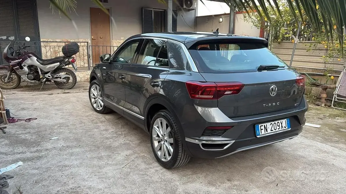 Usata VW T-Roc 150 CV (110 kW) 2018 SUV