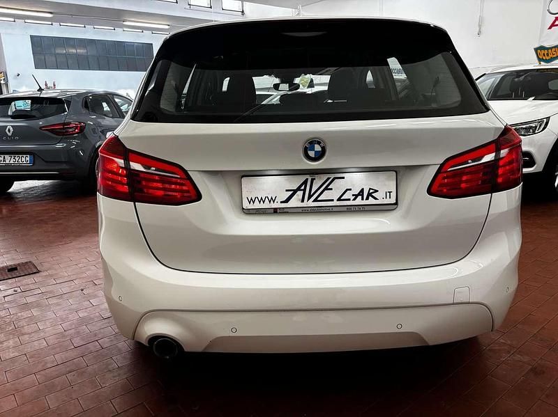 Usata BMW 225 Active Tourer iPerformance 136 CV (100 kW) 2018 Bianco Monovolume