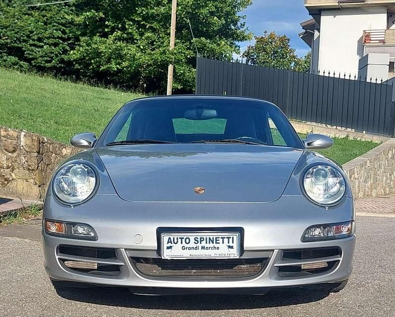 Usata Porsche 997 355 CV (261 kW) 2006 Argento Cabrio