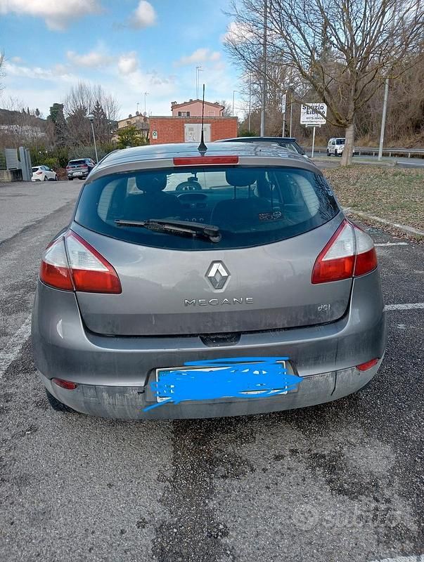 Usata Renault Mégane 110 CV (80 kW) 2011 Grigio Berlina