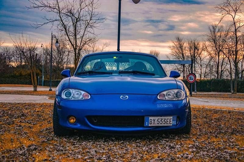 Usata Mazda MX5 145 CV (106 kW) 2002 Cabrio