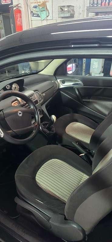 Usata Lancia Ypsilon 90 CV (66 kW) 2007 Utilitaria