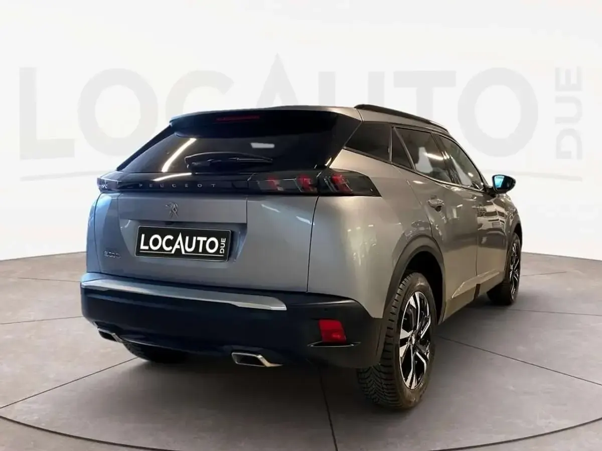 Usata Peugeot 2008 Allure 131 CV (96 kW) 2023 Grigio SUV