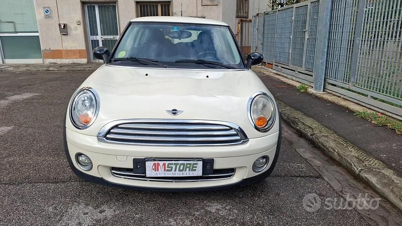 Usata Mini ONE Chili 95 CV (69 kW) 2008 Beige Utilitaria