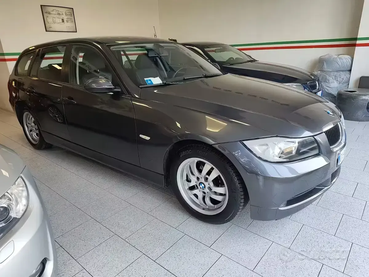 Usata BMW 320 150 CV (110 kW) 2005 Grigio Station wagon