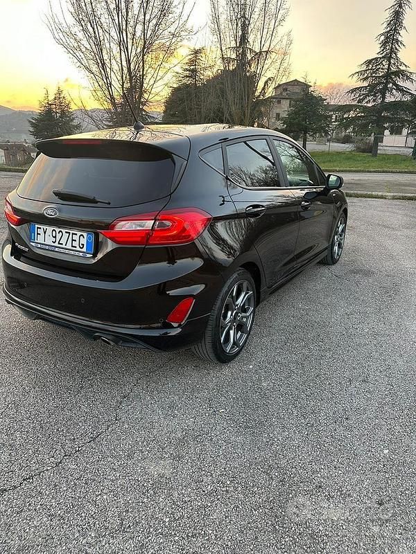 Usata Ford Fiesta ST-Line 86 CV (63 kW) 2019 Nero Utilitaria