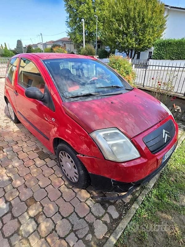 Usata Citroën C2 2006 Rosso Utilitaria