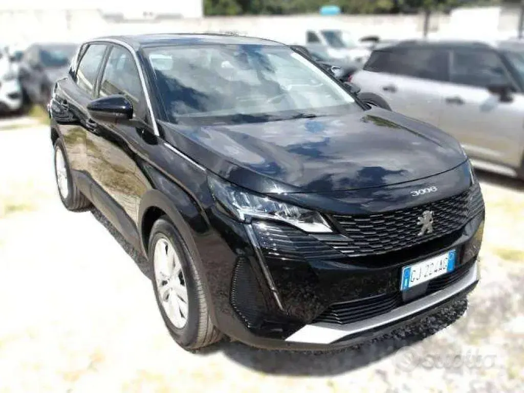 Usata Peugeot 3008 Active 131 CV (96 kW) 2022 Nero SUV