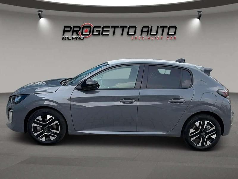Usata Peugeot 208 Allure 101 CV (74 kW) 2025 Grigio Utilitaria