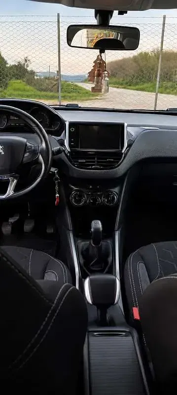 Usata Peugeot 2008 Active 99 CV (72 kW) 2017 Blu/azzurro SUV