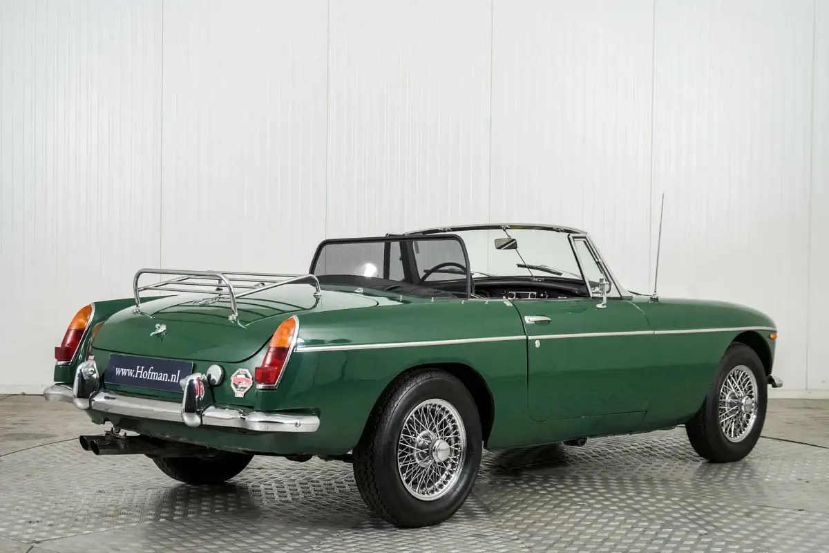 Usata MG B 90 CV (66 kW) 1964 Verde Cabrio