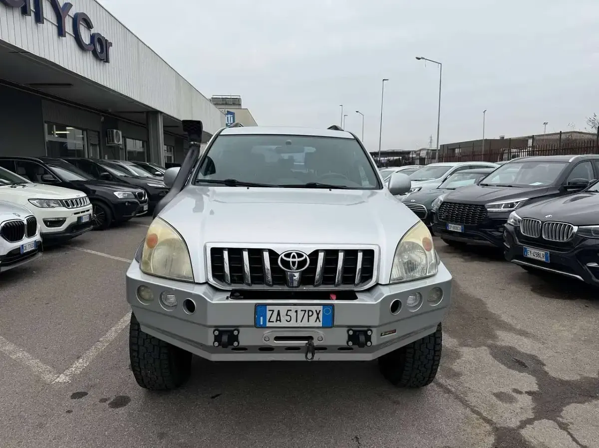 Usata Toyota Land Cruiser 173 CV (127 kW) 2006 Grigio SUV