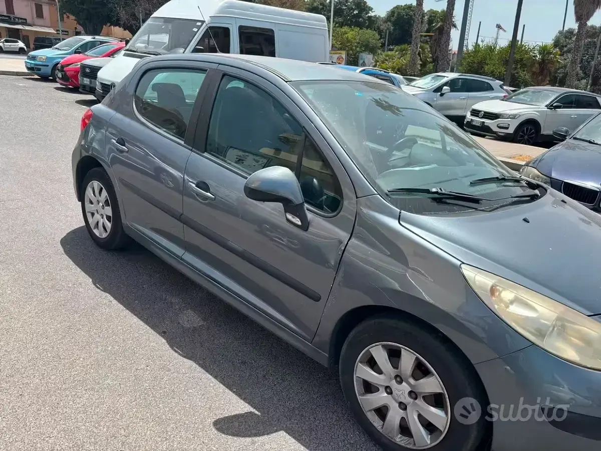 Usata Peugeot 207 73 CV (53 kW) 2009 Berlina