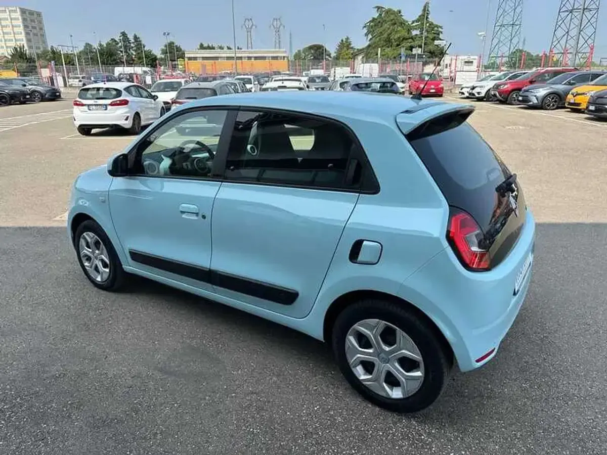 Usata Renault Twingo Intens 30 kW (42 CV) 2022 Other Utilitaria