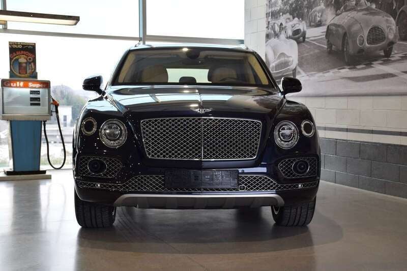 Usata Bentley Bentayga 608 CV (447 kW) 2016 Blu/azzurro SUV