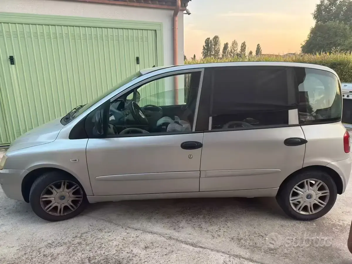Usata Fiat Multipla 116 CV (85 kW) 2004 Monovolume
