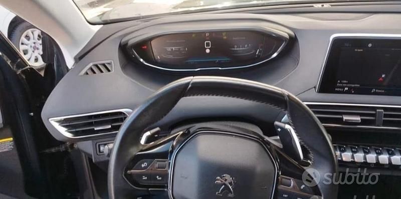 Usata Peugeot 3008 131 CV (96 kW) 2019 Nero SUV