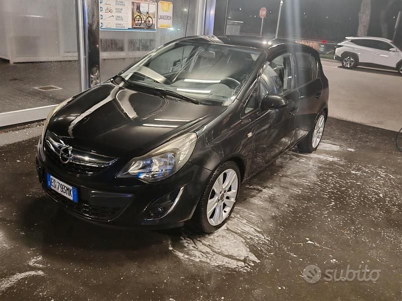 Usata Opel Corsa Sport 85 CV (62 kW) 2014 Grigio Utilitaria