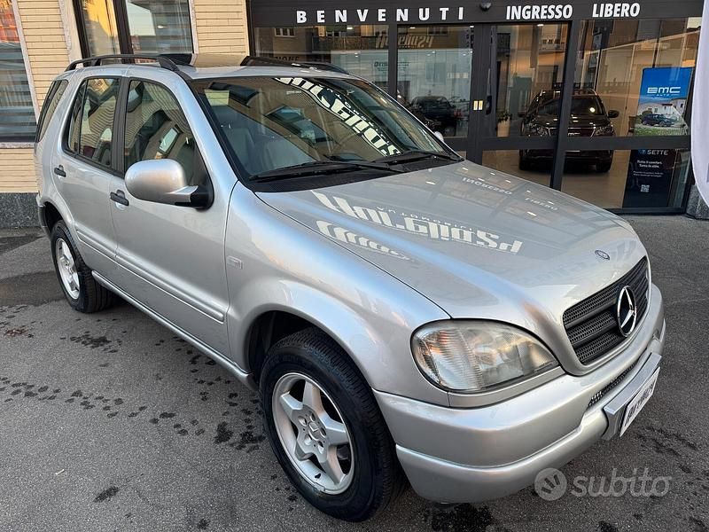 Usata Mercedes ML320 218 CV (160 kW) 1999 Argento SUV