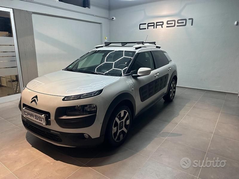 Usata Citroën C4 Cactus Shine 99 CV (72 kW) 2017 Bianco Utilitaria