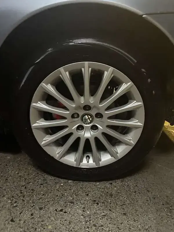 Usata Alfa Romeo 147 Progression 105 CV (77 kW) 2003 Utilitaria