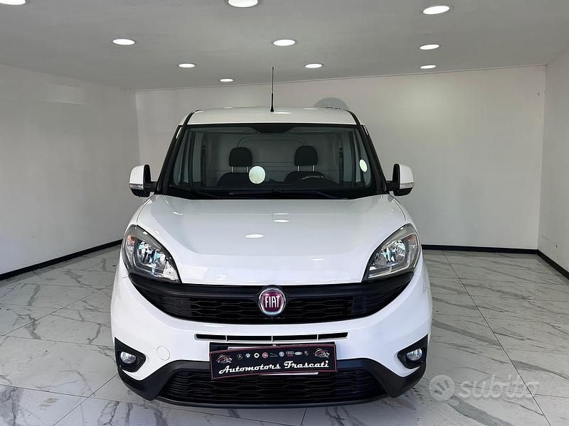 Usata Fiat Doblò 90 CV (66 kW) 2015 Bianco Monovolume