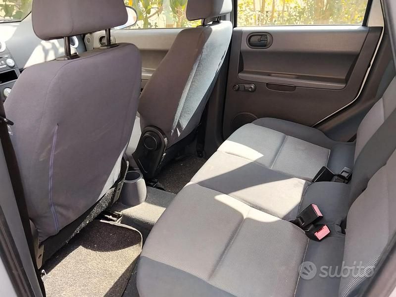Usata Mitsubishi Colt 2007 Grigio Berlina