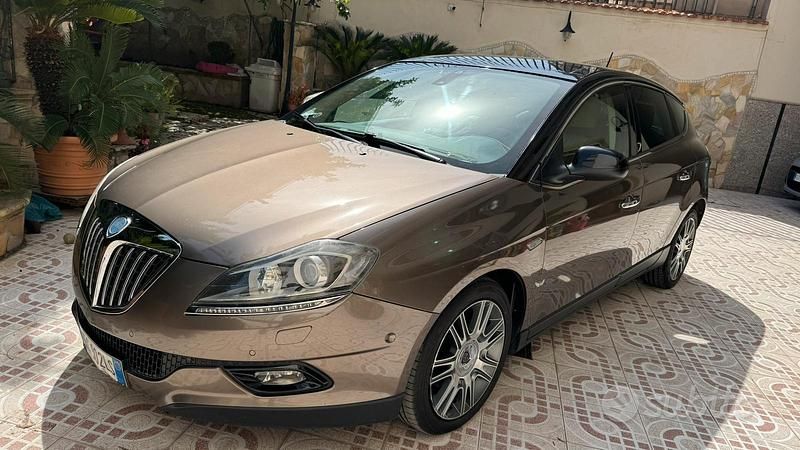 Usata Lancia Delta 190 CV (139 kW) 2010 Utilitaria