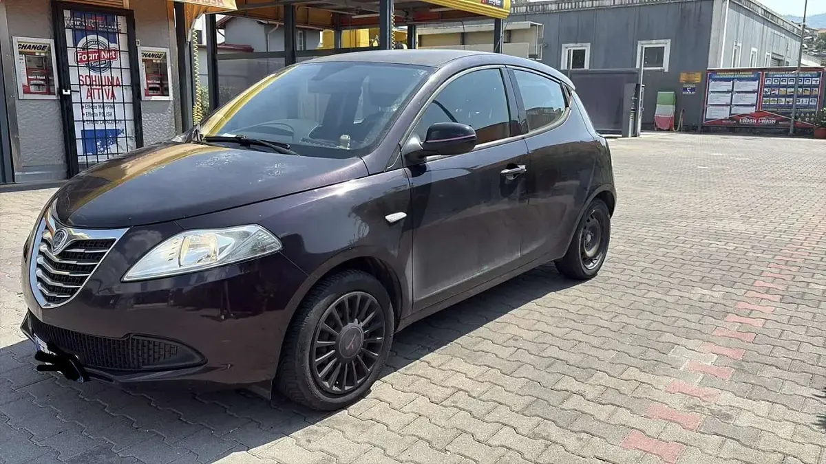 Usata Lancia Ypsilon 69 CV (50 kW) 2014 Utilitaria