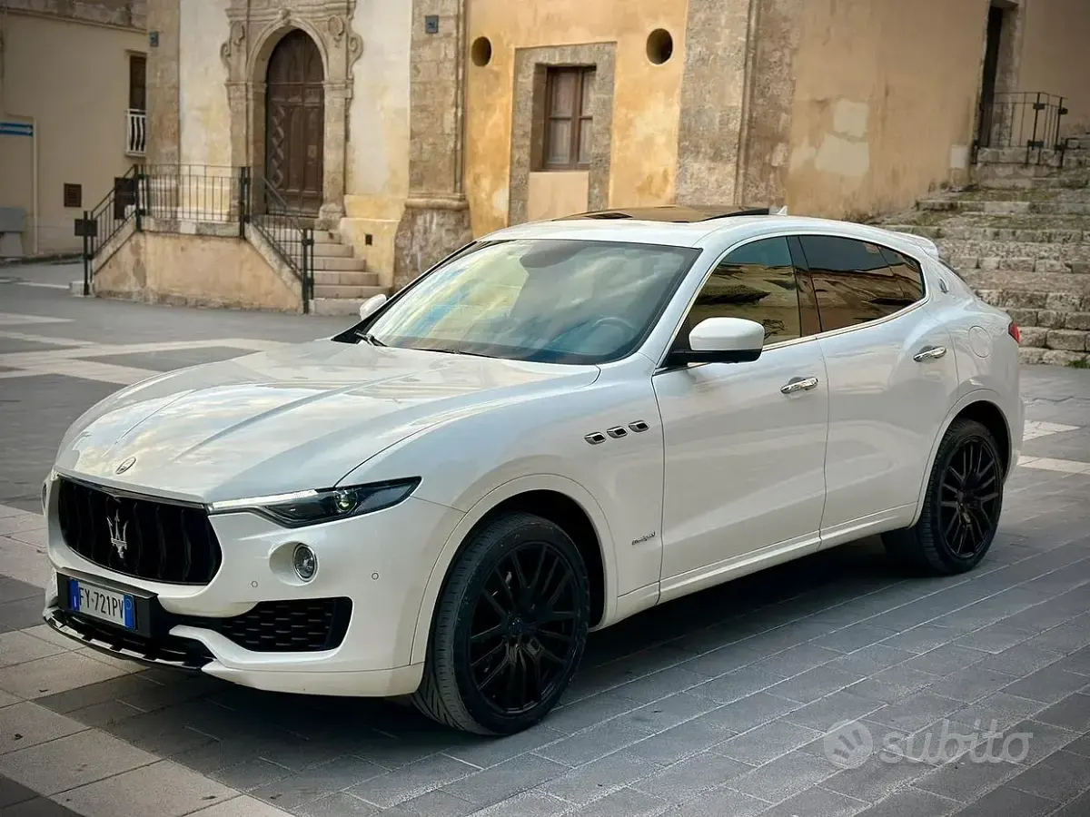 Usata Maserati GranSport 250 CV (183 kW) 2017 Bianco Station wagon