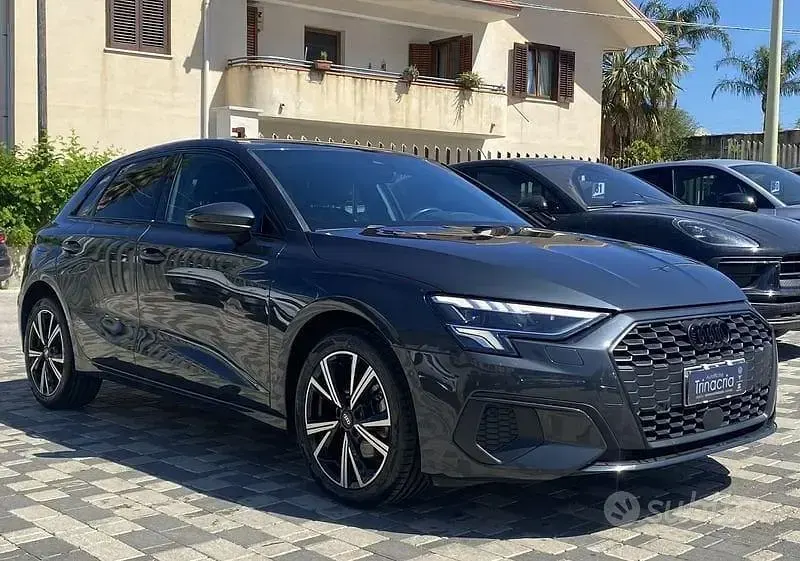 Usata Audi A3 Advanced Plus 116 CV (85 kW) 2022 Grigio Berlina