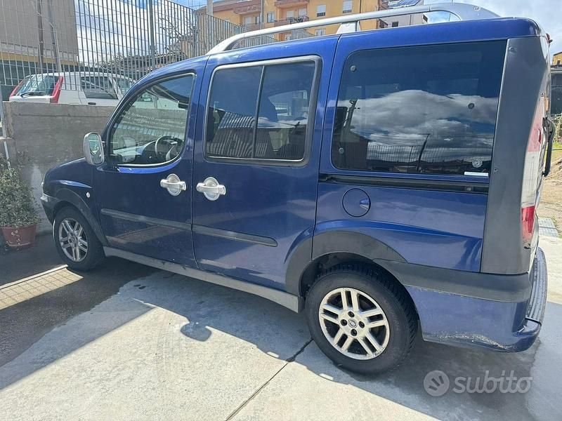 Usata Fiat Doblò 63 CV (46 kW) 2003 Monovolume