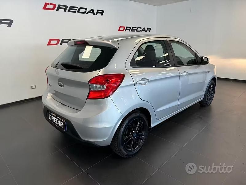 Usata Ford Ka 71 CV (52 kW) 2017 Grigio Berlina