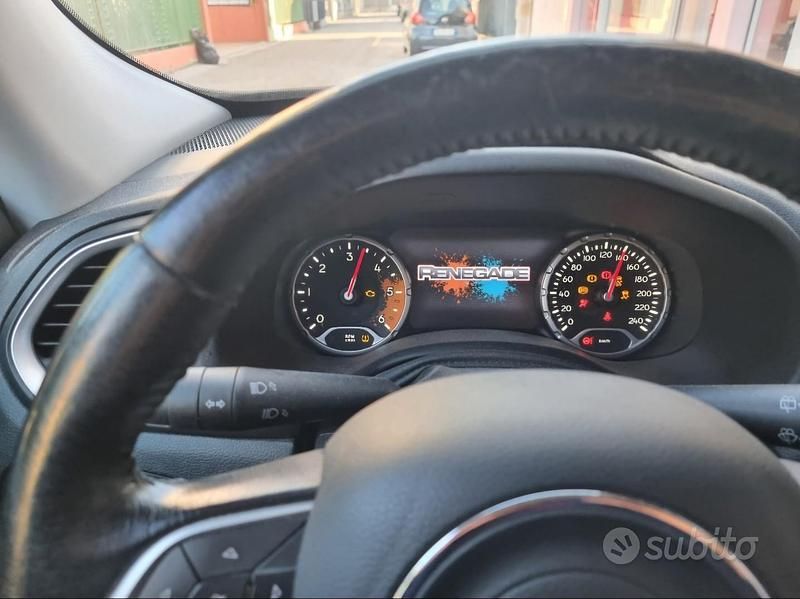 Usata Jeep Renegade Limited 120 CV (88 kW) 2016 Nero SUV