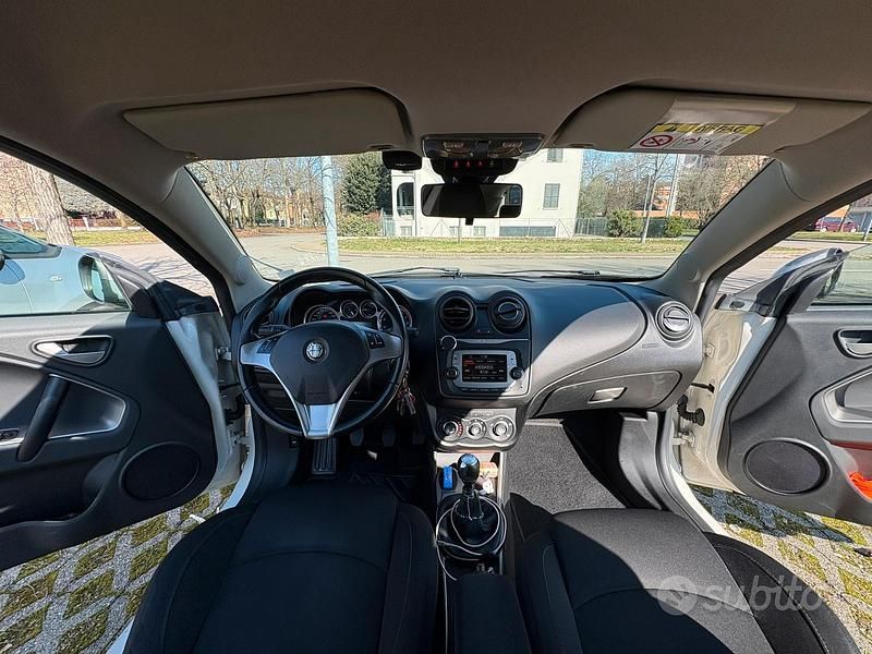 Usata Alfa Romeo MiTo Progression 70 CV (51 kW) 2015 Bianco Utilitaria