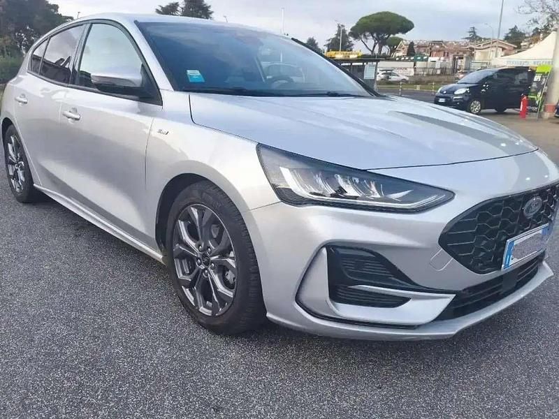 Usata Ford Focus ST-Line 125 CV (91 kW) 2024 Argento Utilitaria