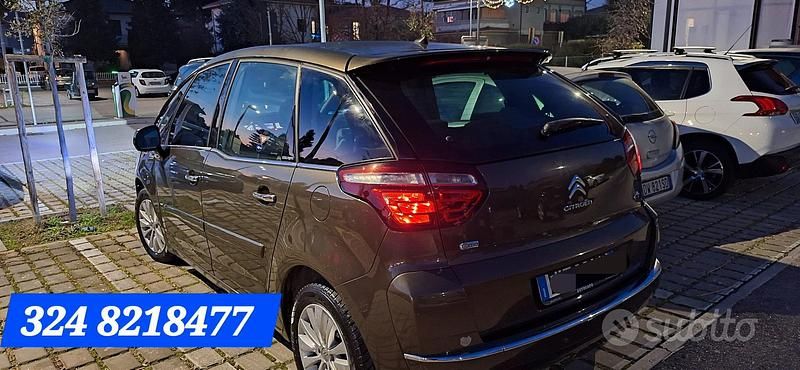 Marrone Usata 2012 Citroën C4 Picasso Exclusive Monovolume | 3200 € (Buon prezzo) - Immagine 1/4