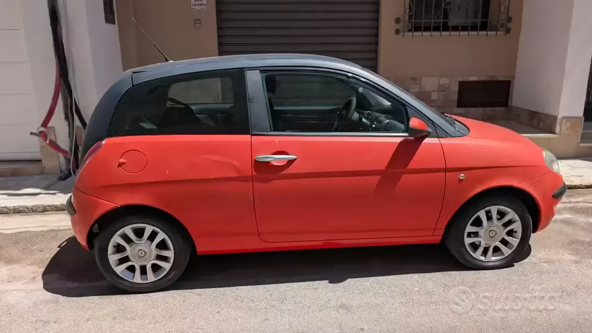 Usata Lancia Ypsilon 70 CV (51 kW) 2006 Utilitaria