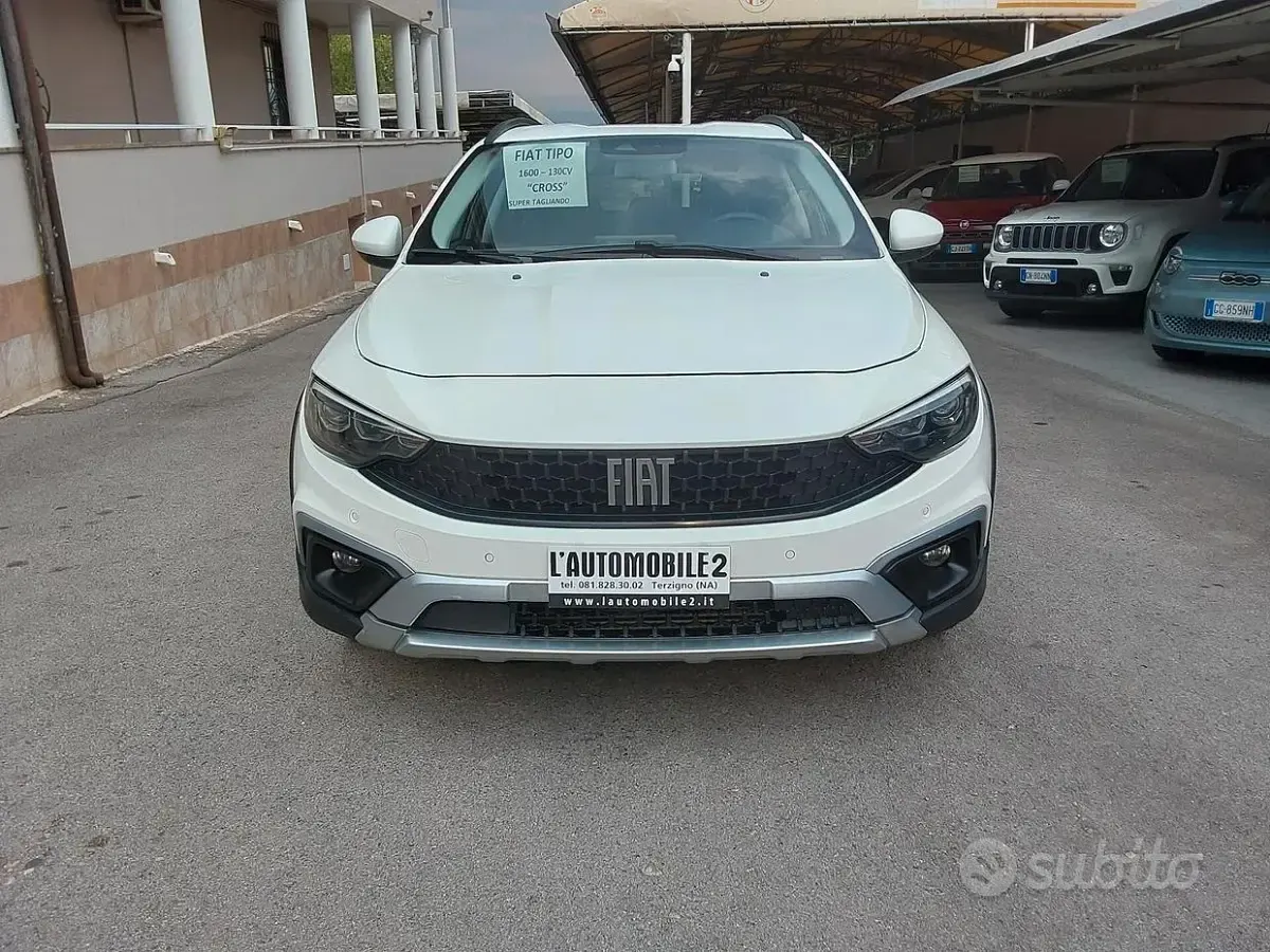 Usata Fiat Tipo Cross 131 CV (96 kW) 2023 Bianco Berlina