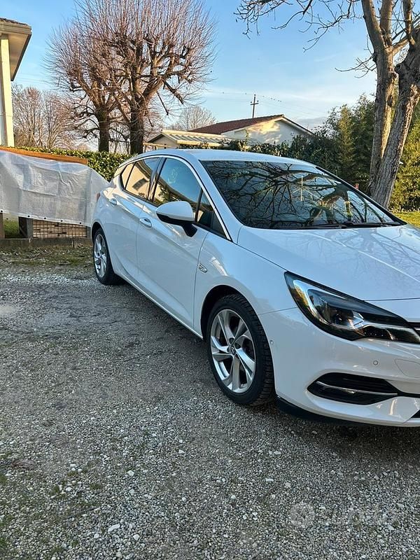 Usata Opel Astra 122 CV (89 kW) 2020 Bianco Berlina