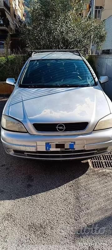 Usata Opel Astra 68 CV (50 kW) 2002 Grigio Station wagon
