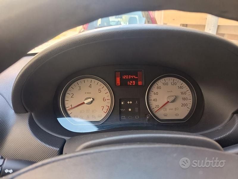 Usata Dacia Logan MCV 90 CV (66 kW) 2013 Bianco Berlina