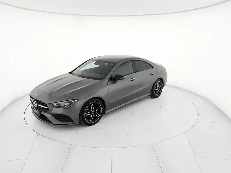 Usata Mercedes CLA180 Premium 116 CV (85 kW) 2022 Grigio Berlina