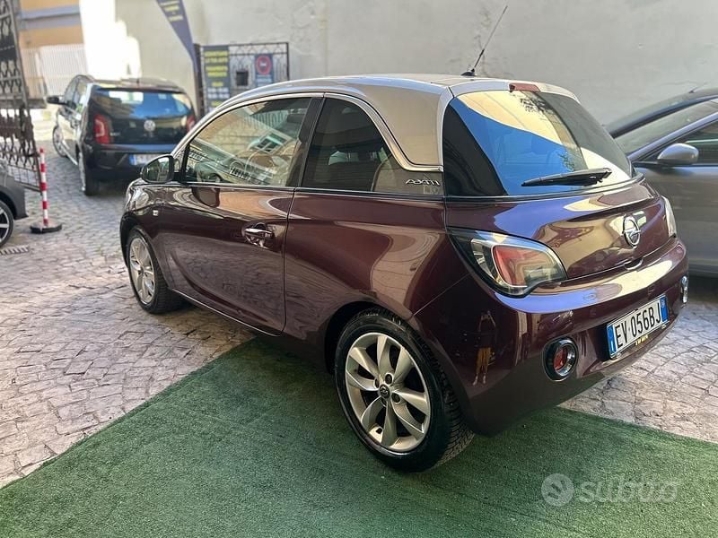 Rosso Usata 2014 Opel Adam Due volumi | 5900 € (Ottimo prezzo) - Immagine 1/4