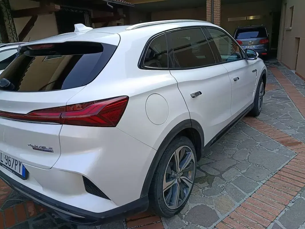 Usata MG Marvel R Comfort 131 kW (179 CV) 2022 Bianco SUV