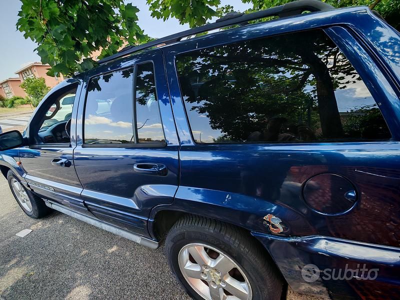 Blu Usata 2003 Jeep Grand Cherokee Overland SUV | 9900 € - Immagine 1/4