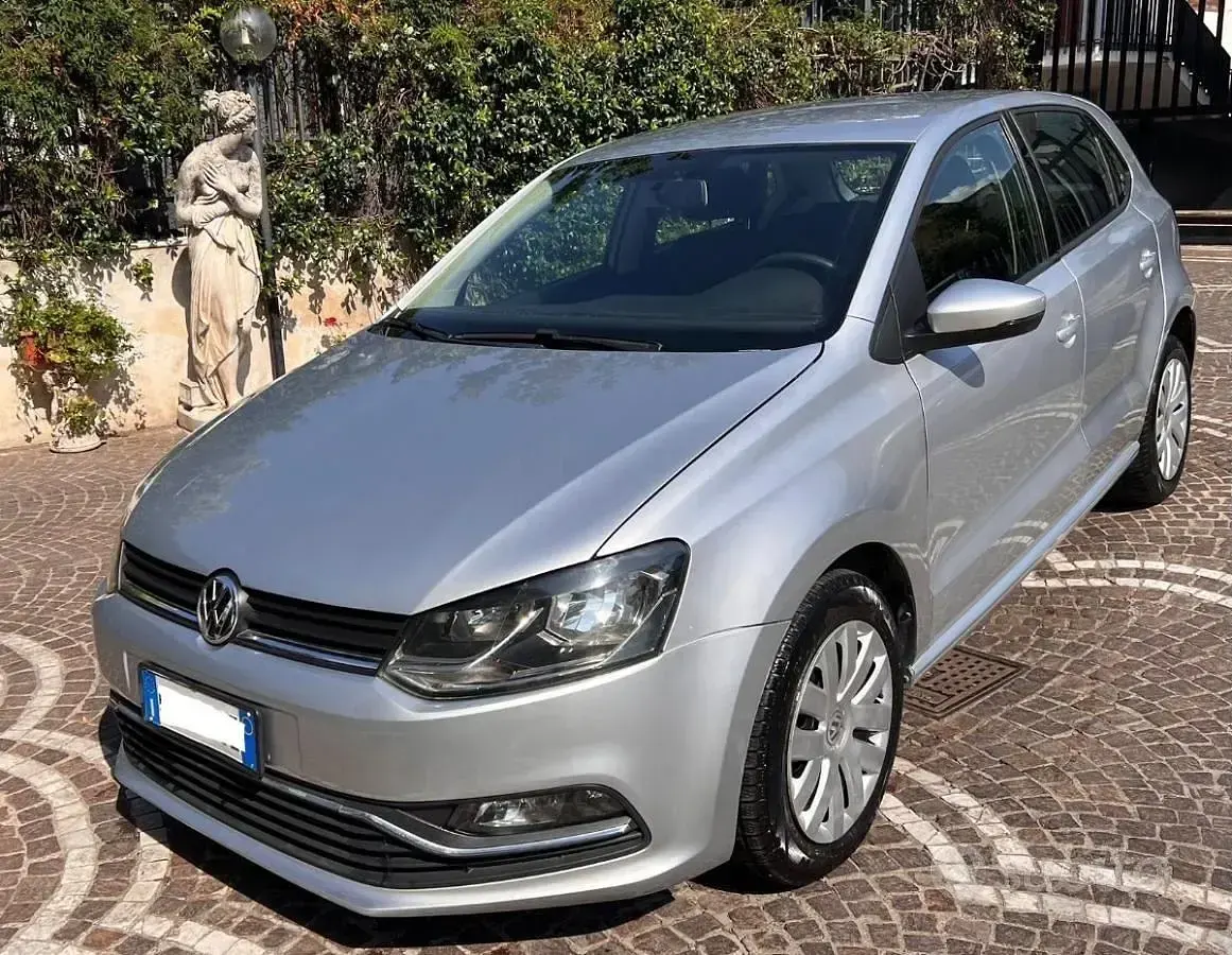 Usata VW Polo Comfortline 75 CV (55 kW) 2016 Grigio Utilitaria
